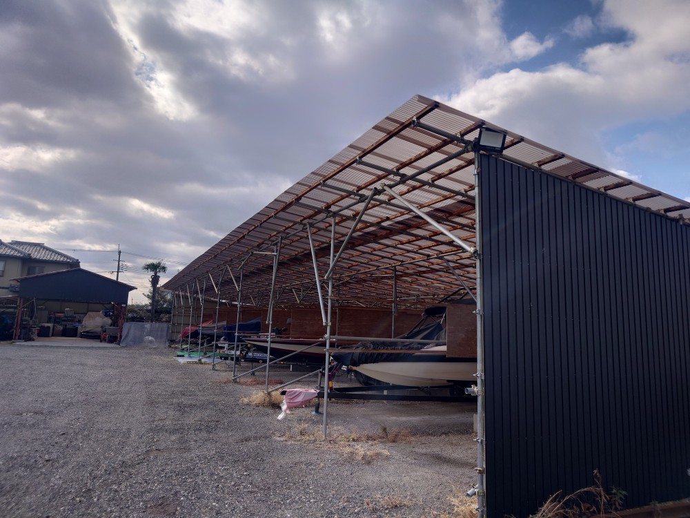 B.B.Nアヤメボートパーク(駐艇場・マリーナ) 駐艇保管屋根付き