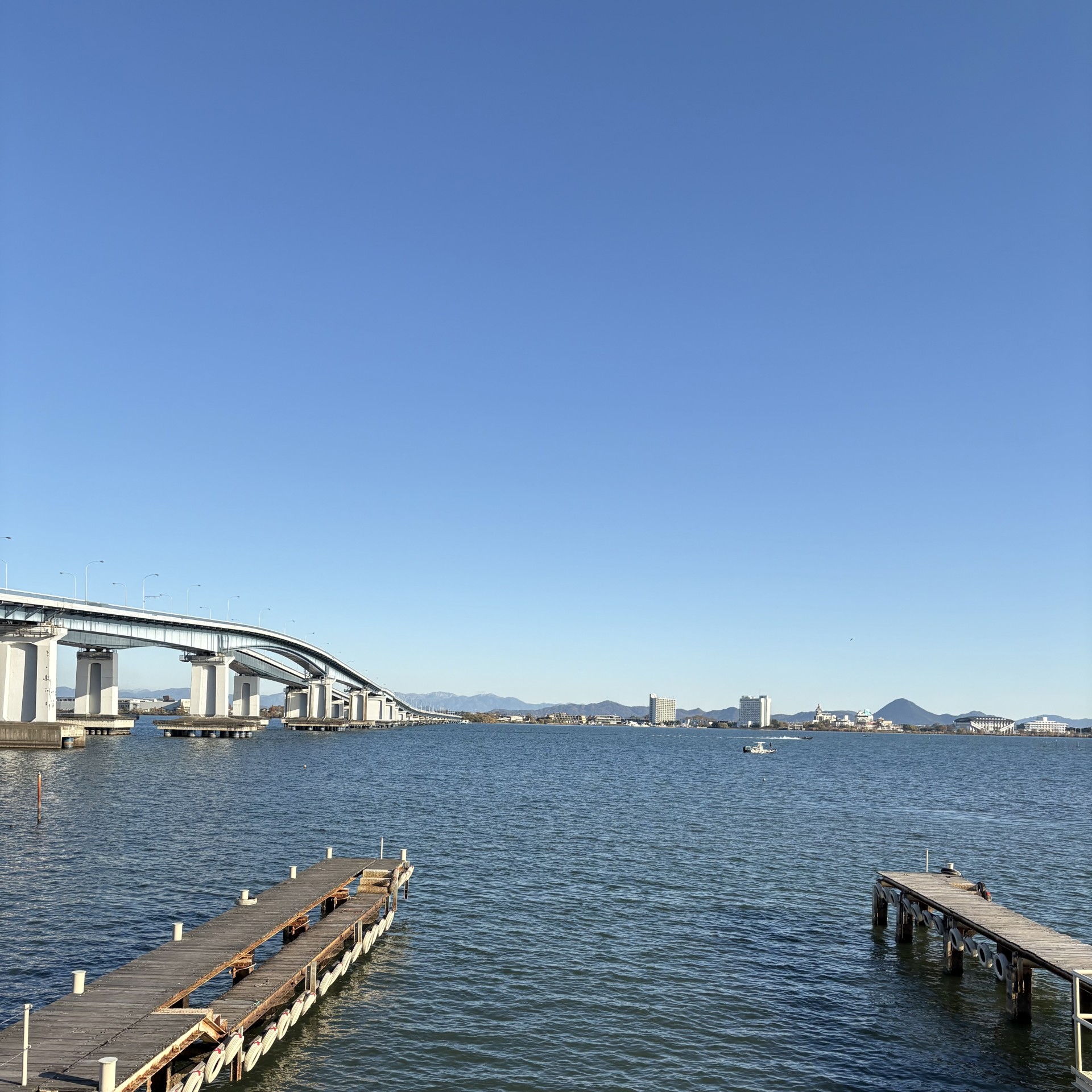 琵琶湖 大橋マリーナの2025年12月6日のイメージ