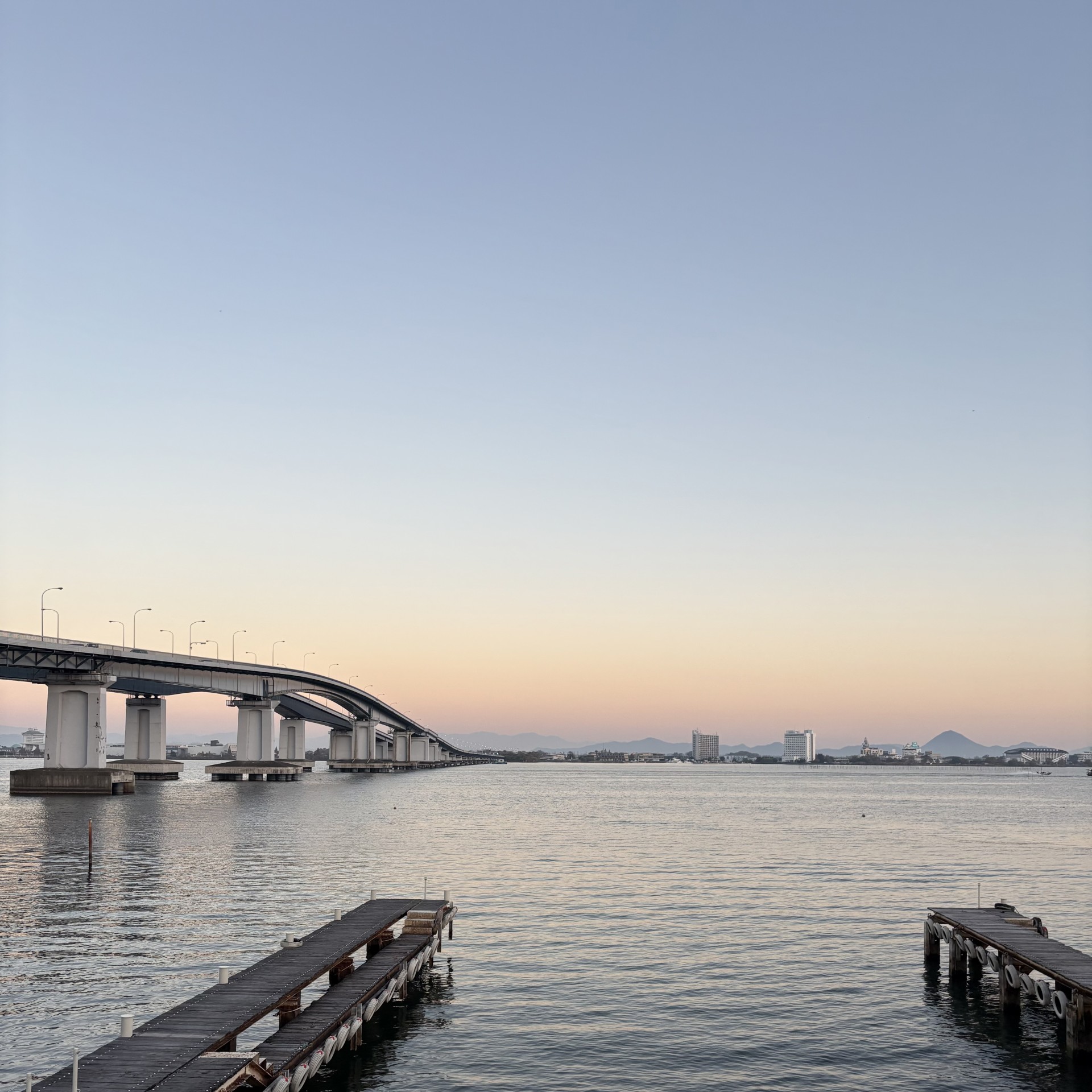 琵琶湖 大橋マリーナの2025年11月30日のイメージ